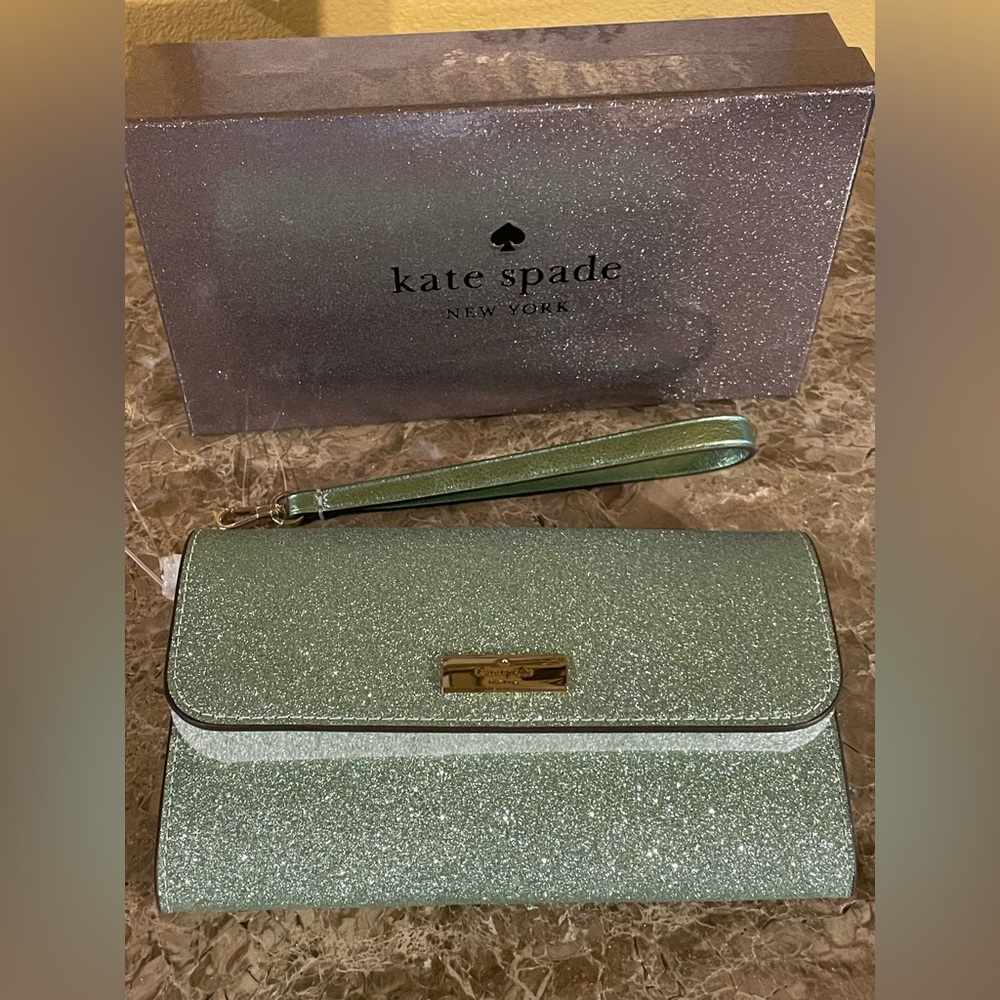 KATE SPADE NIB Kenzie Boxed Seawater Sparkling Green Glitter Medium Flp Wristlet - Picture 3 of 16